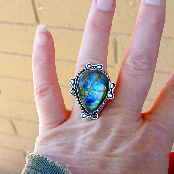 ***Sale*** New Labradorite 925 Silver Ring. - Picture 6 of 14